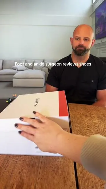 A great shoe option! #shoes #shoe #tennisshoes #healthcareworker #allswift 