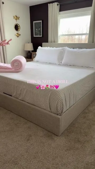 All the girly spring vibes!!! 🌸🌷🤍 #mellowsleep #marshmellowcomforter #pinkmarshmellow #mellowmarshmellow #springvibe 