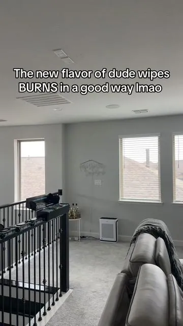 The new flavor of dude wipes BURNS in a good way lmao #dudewipes #wipes #flushablewipes #TikTokShopCreatorPicks #dudewipesformen @dudewipes 