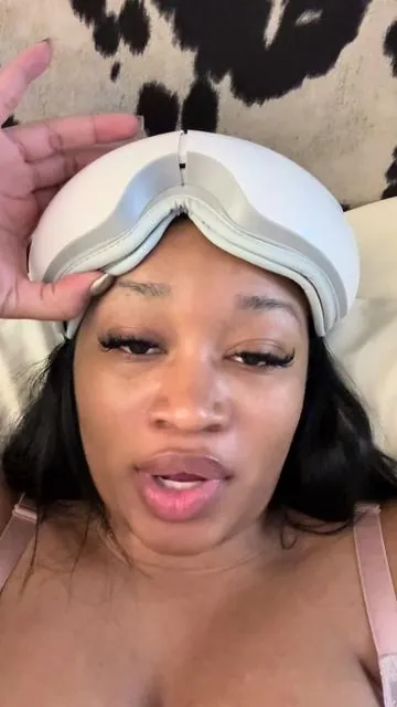 Don’t mind my face once the mask is on 😂 10/10 #shaniarashai #eyemask #massager 