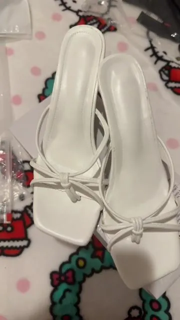 These are so comfy and chic I loveee #fyp #kittenheels #classy 