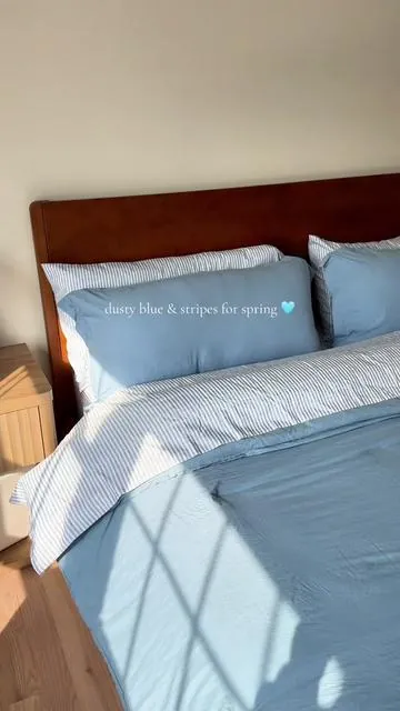 ngl I kinda want to olive green too now that it’s back in stock🥰 this set is so so soft and feel so high quality, they fit perfect on my extra deep mattress and I love that the comforter is cozy yet light weight so I was able to stack it right on top of my everyday comforter! #comforterset #beddingdecor #springbedding #comfortersets #bedroomset 