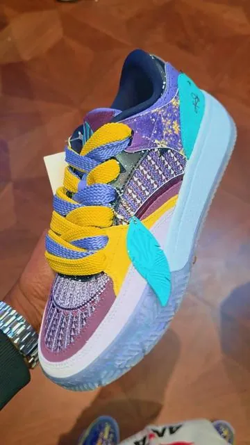 The ANTA Hélà Code is now available on the #tiktokshop Click on the shopping cart and see if your size is still available #tiktokshopcreatorpicks #trendingshoes #anta 