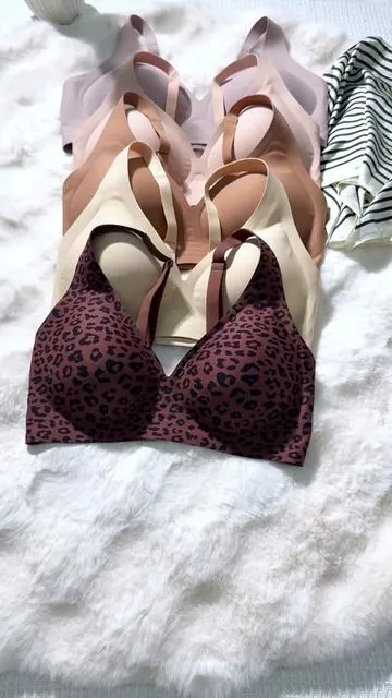 #bra #seamlessbra #wirelessbra #comfybra #jellybra #tiktokshop #leopardprint #womenswear #comfortbra #leopardbra #titokshop 