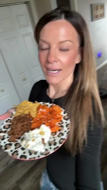 🚨 yes the audio is loud, you can still get the point of the video without telling me audio is bad - I have no countertops right now so no where to set my phone🚨