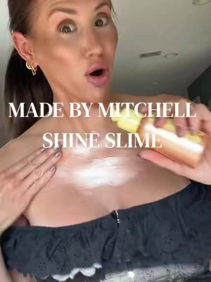 Replying to @kitchbykenz my favorite body glow gel @🇺🇸MADEBYMITCHELL🇺🇸 #bodyglow #glow #shimmer #beautyhacks #tiktokshopcreatorpicks  