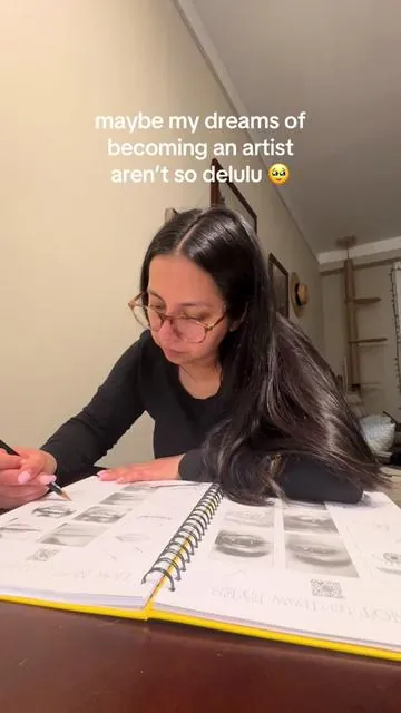 @Lauren Horn Art I am just SO GIDDY seeing how much progress I’m making!!!  #becominganartist #arttok #artwork #learninghowtodraw #beginnerartist 