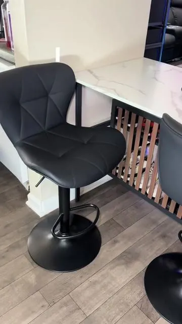 So in love with these stools #barstools #diningroom #kitchen #tiktokshopfinds 