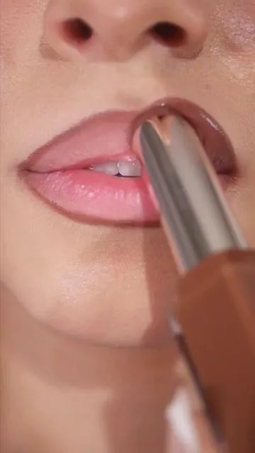 Young heaux wear Rose Amber 🤎🥀 ATTN: Our NEWEST Rose Amber lippies just dropped & are available now so tap in + rep @Rihanna’s fave cool-toned lip combo TUH-DAYYY!💋 @Mia Galvan is lining her lips with our NEW Trace’d Out Lip Liner in ‘Rose Amber’ + swiping on the NEW Gloss Bomb Stix in ‘Rose Amber’ for that sculpted, cool-toned brown moment Shop this universally flattering and effortlessly chic combo NOW at @sephora, @sephoracanada, #sephoraxkohls at @Kohl’s, @Ulta Beauty, fentybeauty.com + globally