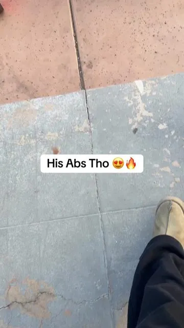 Pick up your ab roller for the best Ab workout #abroller #abworkout #howtogetabs #tiktokshopstockup #summerbody 