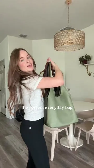 The perfect everyday bag imo ✨ ON SALE & FREE SHIPPING #montanawest #shoulderbag #everydaybag #hobobag #affordablebag 