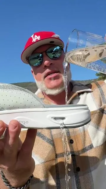 The New HEYDUDE HEY2O Flip Flops are Moving Fast! #heydude, #heydudehey20, #flipflops, #tiktokshopcreatorpicks, #tiktokshopstockup 