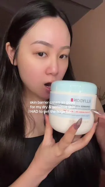 so happy they came out with a bigger version 🤍 #illiyoon #illiyoonceramideatoconcentratecream #skinbarrier #koreanskincare #tiktokshopstockup @ILLIYOON US 