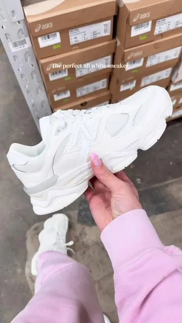 It doesn’t get better than this… #whiteshoes #newbalance9060 #whitesneakers #womenshoes 