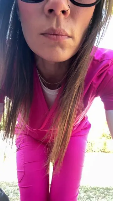 My advice: buy the comfy scrubs. 💕 #scrubs #scrub #cozyfit #scrubset 