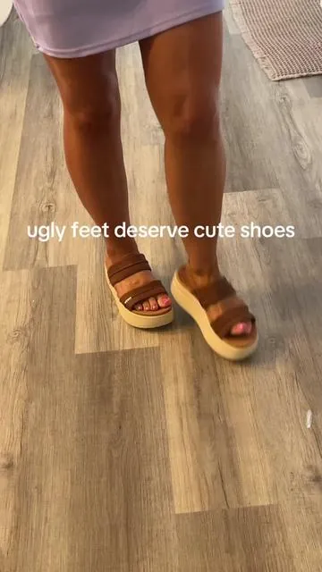 #platformsandals #sandals #shoes #summer #fashion @HeyDude 