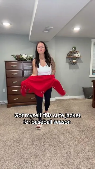 For the days I need layers, this will come in handy! #baseballseason #spring #jackets #jacket 