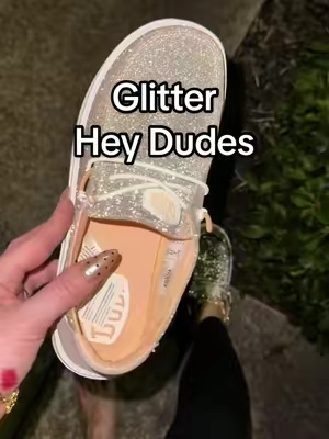 Hey Dude glitter Wendy’s ✨💎 #heydude #glitterheydudes #glittershoes #womensheydudes #tiktokshopcreatorpicks 