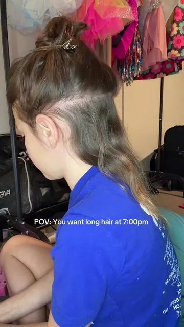 When you have short hair and want longhair . @googoohair_official got you! Easy install. Can do it at home. Real huma hair . Butterfly weft #butterflyweft #googoohair #hairextensions #hairinstall 