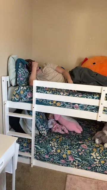 Bunkbed #beds #bunkbed #kidsbed #furniturefinds #tiktokshopstockup 