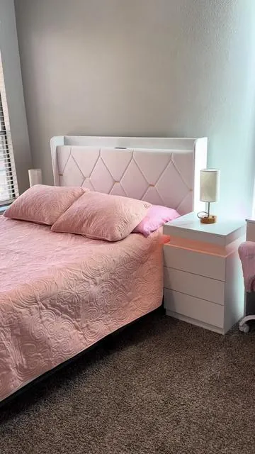 Elige tu color favorito 😍‼️ #camasmodernas #camastapizadas #camas #cama #beds 