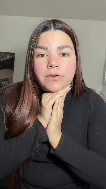 Después de mi cesárea, mi abdomen bajo cambió y eso afectó mucho mi seguridad al vestirme. Probé varias cosas hasta que encontré estas panties en TikTok Shop que realmente me ayudan a recoger y suavizar esa zona sin incomodidad. No es para esconder tu cuerpo. Es para sentirte segura con lo que te pongas. Si eres mamá, me vas a entender 🤍 #shapewear #postpartum #momlife #tiktokshop #confidenceboost 