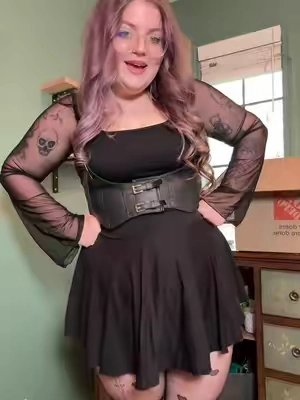This is one of my favorite pieces in my wardrobe 🤍 #midsize #harness #underbust #midsizefashion 