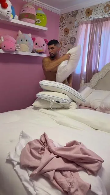 Las almohadas que parece de cuarto de hotel. #almohadas #almohadas #pillow #pillows #tiktokshopcreatorpick 
