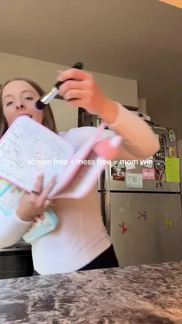 I’d grab these while they’re on sale😍🤩 Mess free and screen free?? Yes please!! #kidsactivities #screenfreeactivities 