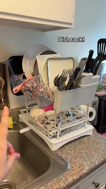 Such a goated dish rack I even got one for my mom🤣👏🏻