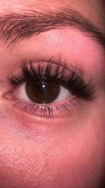 i’m speechless really  lash map: 8,10,12,12,10 #lashes #lashclusters #maxcomfi 