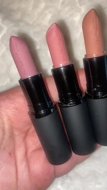 @M·A·C Cosmetics new #hazy #matte #lipstick #powderkiss 