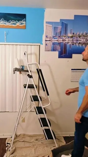 Reach Anything Safely with This Folding Step Ladder 🛠️ #stepladder #ladder #homehacks #springcleaning #HomeDIY 