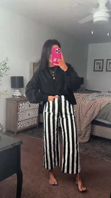 #stripedjeans #jeans #denim #springfashion #tiktokshopfashion 
