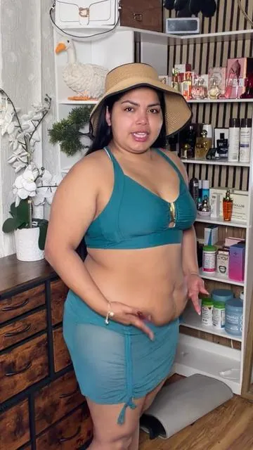 Si eres rellenita como yo, este es el tipo de traje de baño que tienes que ponerte para esta temporada. Las tallas corren perfectamente bien  #trajedebañoentero #conjuntoverano  #women #tiktokshopstockup  