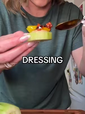The creamiest dressing I’ve ever put in my mouth wow 🫢 #tiktokshopstockup #sesamedressing #saladdressing #marinade #mukbang 