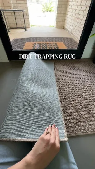 If you’ve been needing a dirt-trapping, machine washable mat that actually holds up THIS IS IT. The Lumi Washable Mat is soft under your feet, easy to vacuum, and throws right into the wash when life gets messy. #WashableRug #DirtTrappingMat #Entryway #HomeDecor