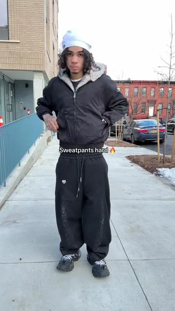 #sweatpants #aelfriceden 