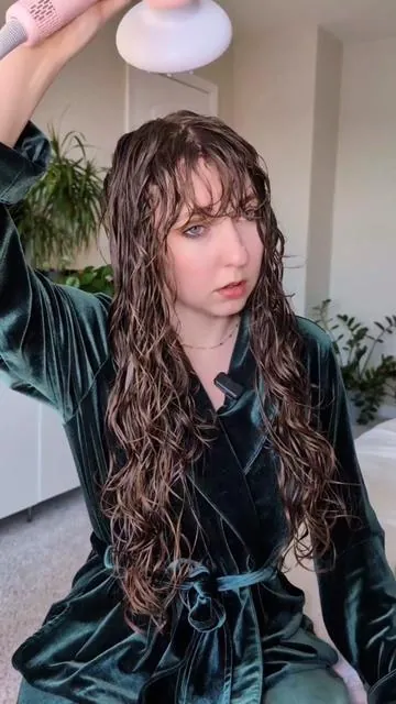 can you dry your hair in 10 mins? my fav fast way to blow dry my hair with @wavytalkofficial high speed hairdryer ad 💕 #wavytalk #hairdryer #diffuser #hairtutorial #hair 
