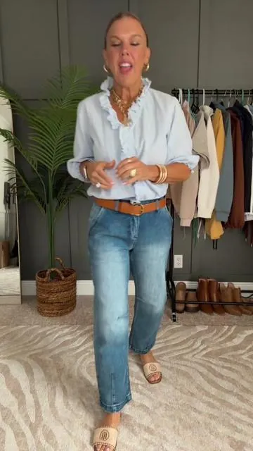 Baby barrel jeans for women over 50 | Mid rise relaxed denim, Modern barrel jeans styling, Flattering pocket placement, Comfortable stretch jeans, Everyday spring outfit idea, Denim trend made wearable