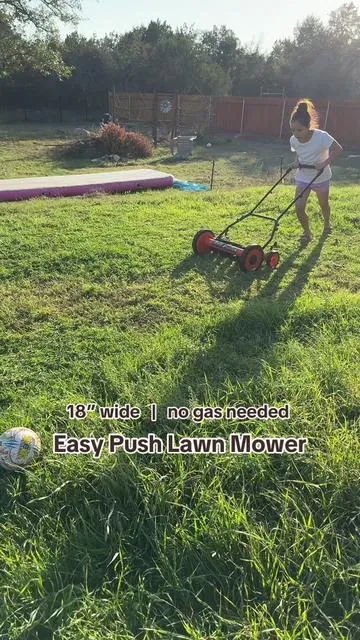 Vevor manual push lawn mower , easy to use , no gas needed! #pushlawnmower #lawnmower #cutgrass #lawntok 