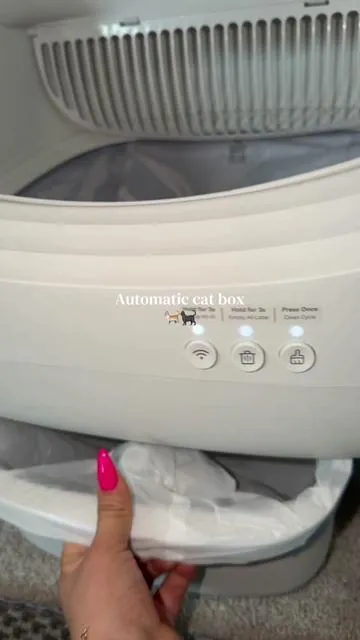 Genial para los que tienen gatitos y salen a trabajar ! Les ahorrará tiempo , dinero y malos olores #tiktokshopcreatorpicks #tiktokshopstockup #cat #catbox #cleaning 