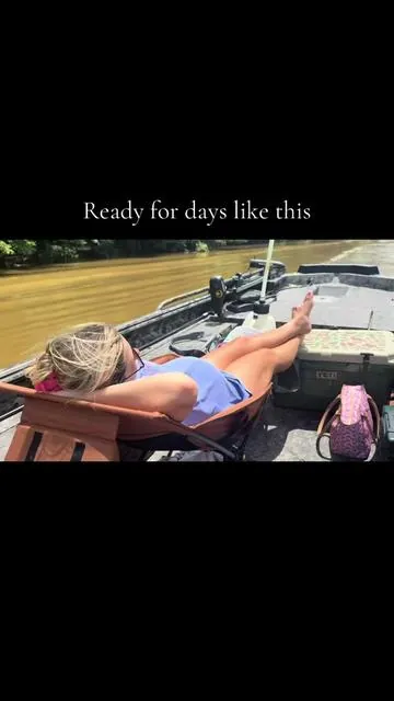 ☀️ #havoc #boat #rockerchair #chair #outdoors 