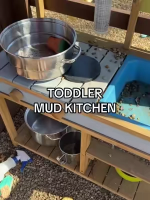 We love this mud kitchen! #mudkitchen #toddlergiftideas #playkitchen #outdoortoys #pretendplay 
