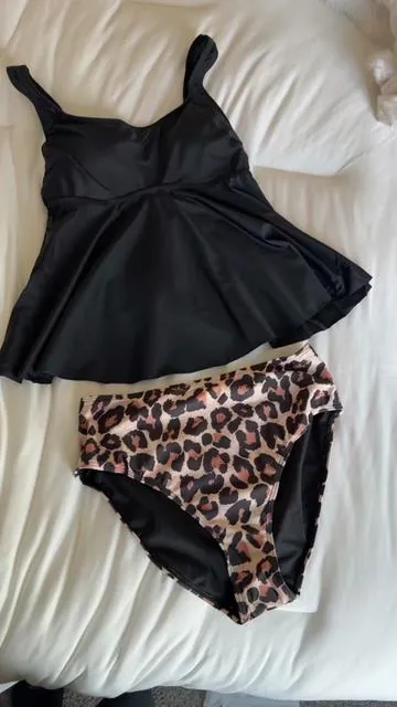 Love this one for when I don’t want my stomach on display #swimsuit #bathingsuit #tankini 