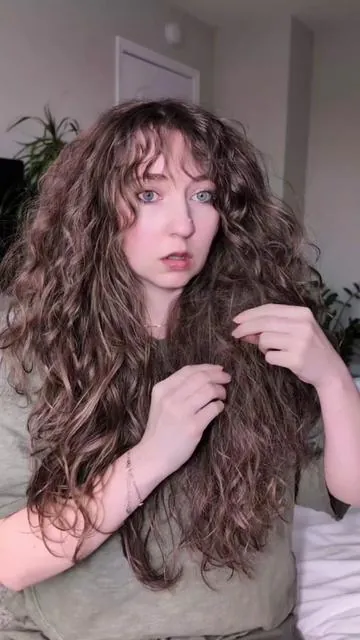 can you detangle your hair? my fav way to minimize breakage and my fav brush as a tender headed girly 💕 #unbrush #brush #curlyhair  #hairtutorial #hair 