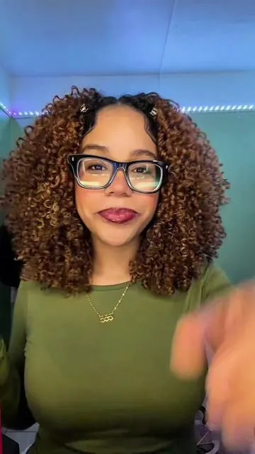 These products exceeded my expectations for sure😩 My hair FEELS and looks so soft & hydrated😍 Click the orange cart for the anti humidity gel, for more products check out my showcase!💞 #curlyhair #foryou #michebeauty 