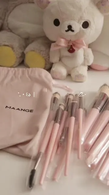 30pcs for only $10 AND they’re pink 💗🌸 got these makeup brushes for my new vanity and they’re perfect!! - #makeupbrushes #pinkmakeup #cutemakeup #pinkaesthetic #tiktokshop 