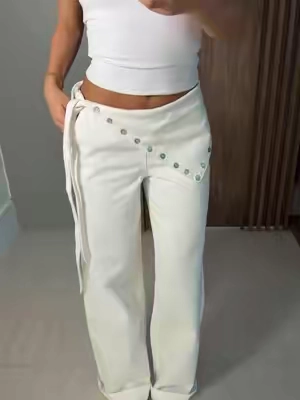 so cute i’m wearing an xs  #tiktokshopspringglowup #lowrisepants #foldoverpants #lowrisejeans #tiktokshopcreatorpicks @Edikted 