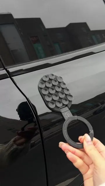 Sick of bad phone mounts? Mine either fell off or left glue—until the Ulanzi MA39. Magnetic + suction cup = solid, simple, no mess. Freed my hands, cranked my content game to 100! #MagneticPhoneHolder #PhoneMount #SuctionCupMount #UlanziMA39 #ContentCreator